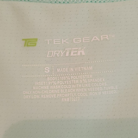 Mint green drytek workout tank - Picture 4 of 5